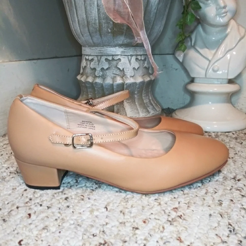 Propet Zuri (WDX004L) Oyster Swivel Strap Leather Mary Jane Wide Width Pumps - Picture 10 of 10